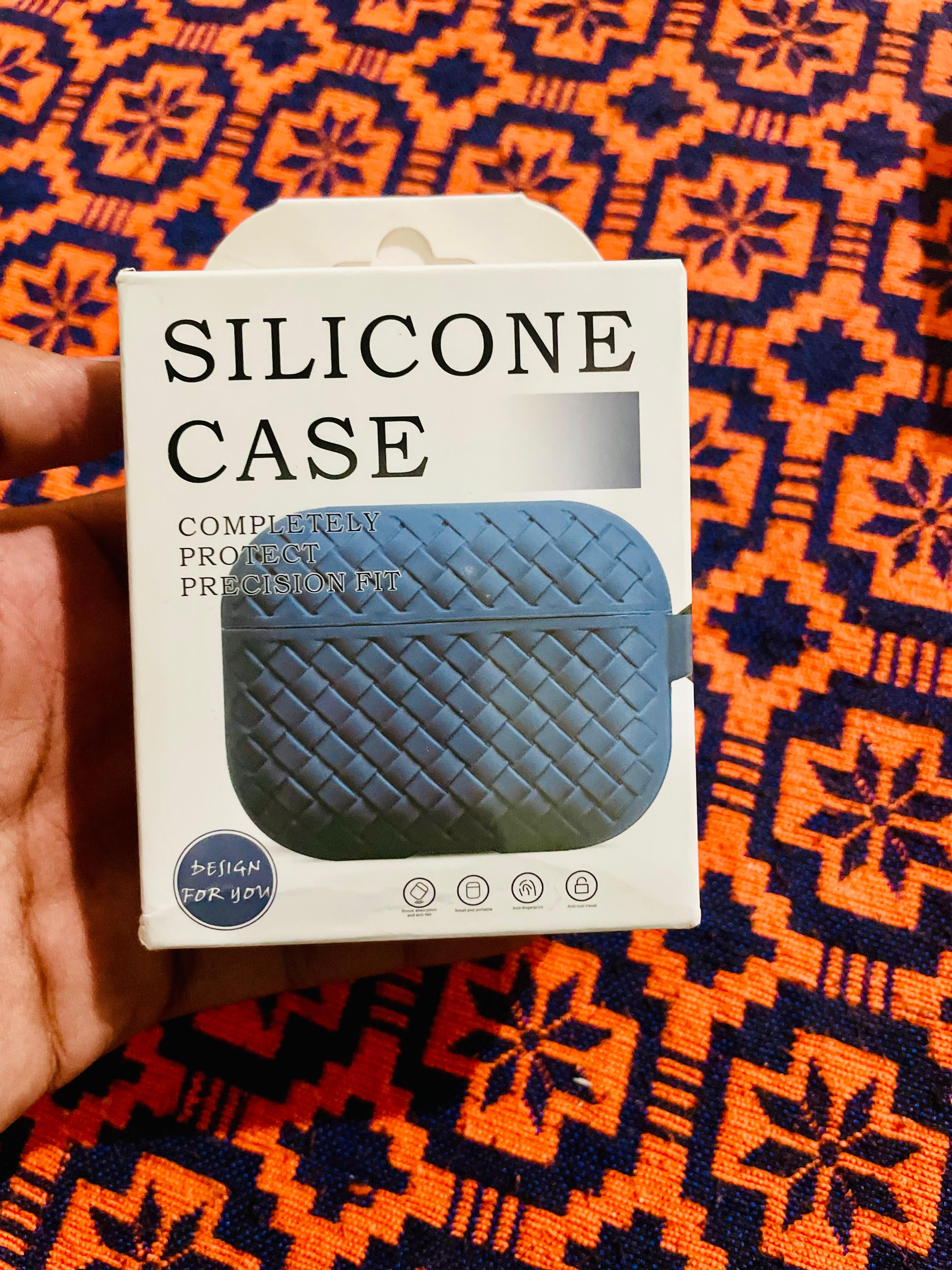 AirPods Pro 2 (2nd Gen) with Premium Silicone Cover – Style, Protection & Perfect Sound!